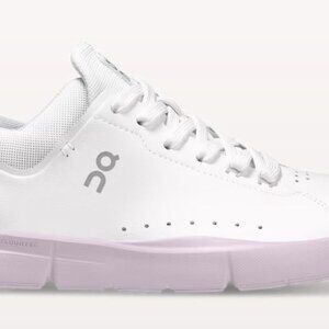 Brand New on cloud woMen's 10 The Roger Advantage Sneaker White/lily 48.98959